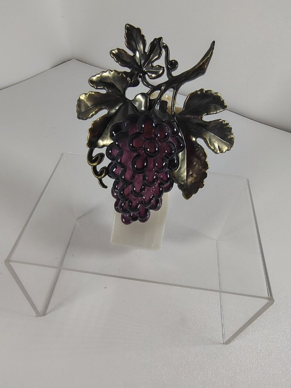 RED PURPLE GRAPES Bath & Body Works Wallflower Plug White Barn LIGHT UP WORKS - Picture 2 of 4